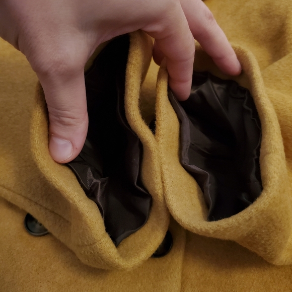 Reformation Scarlett Double Breast oversized coat. Wool blend. Yellow. Size XS. - Picture 6 of 15